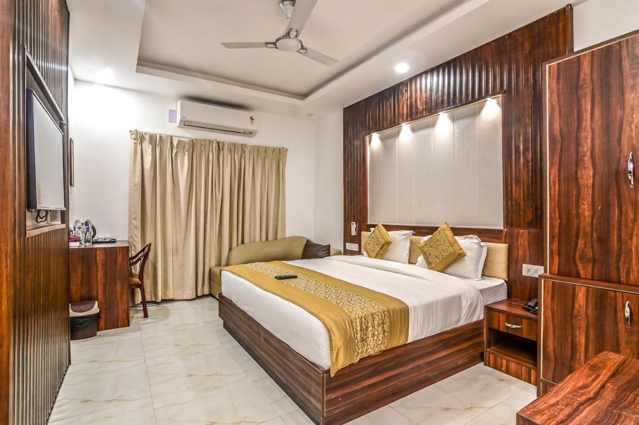 De Falcon Goa Beach Resort Candolim Dış mekan fotoğraf