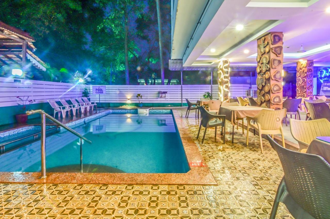 De Falcon Goa Beach Resort Candolim Dış mekan fotoğraf