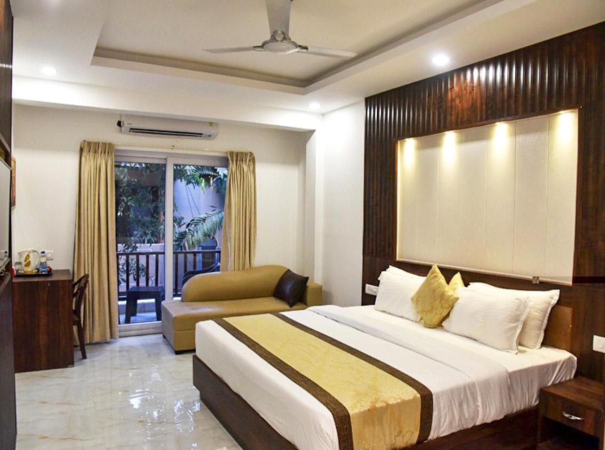 De Falcon Goa Beach Resort Candolim Dış mekan fotoğraf